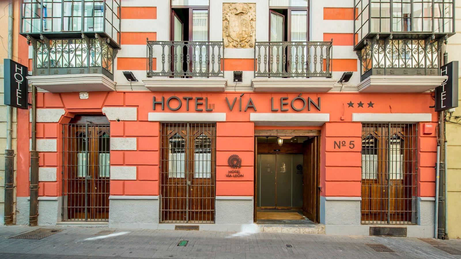 Hotel Alda Via Leon Ngoại thất bức ảnh