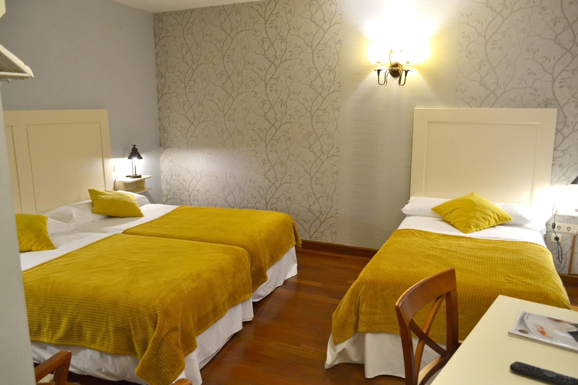 Hotel Alda Via Leon Ngoại thất bức ảnh