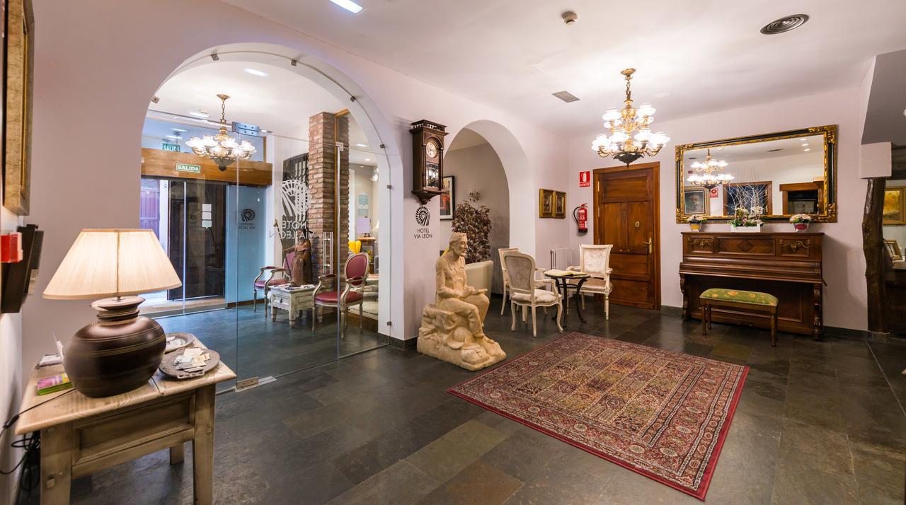 Hotel Alda Via Leon Ngoại thất bức ảnh