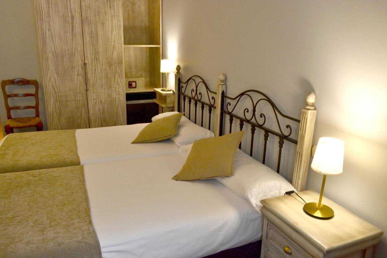 Hotel Alda Via Leon Ngoại thất bức ảnh