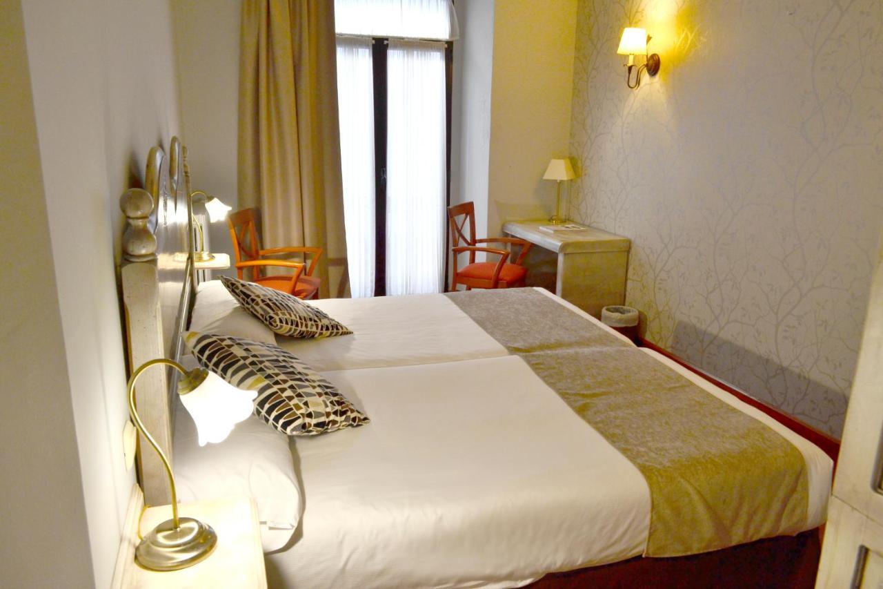 Hotel Alda Via Leon Ngoại thất bức ảnh